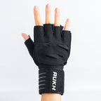 Guantes con muñequera